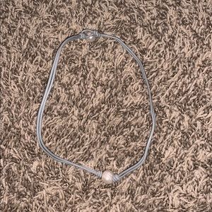 Women’s choker necklace
